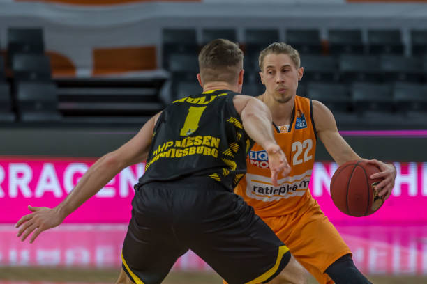 这背后反映 这背后反映