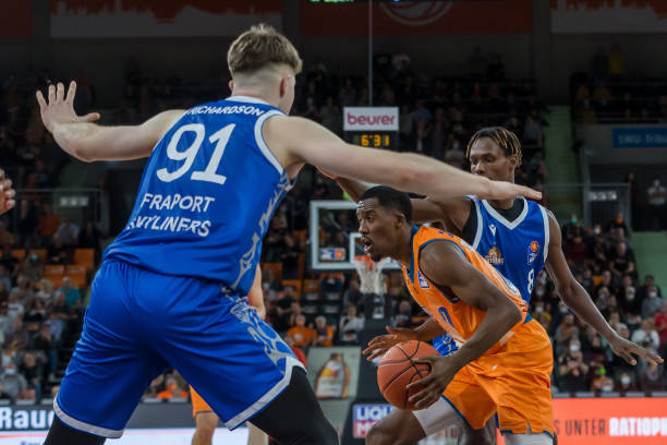 尽管在主流 尽管在主流