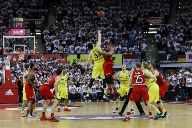 再次进入公 再次进入公